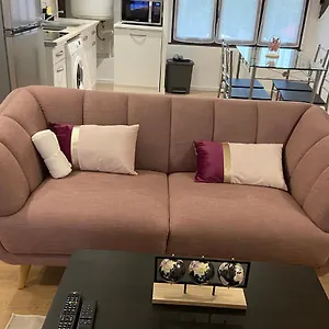  Appartement Le Bassam, Proche Aeroport France