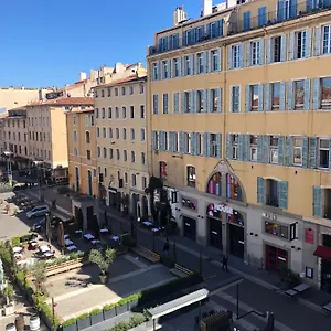 Hyper Centre-vieux Port-place Aux Huiles Appartement